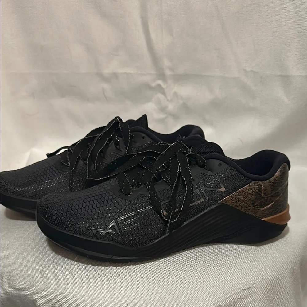 Nike Black and Bronze Athletic Shoes